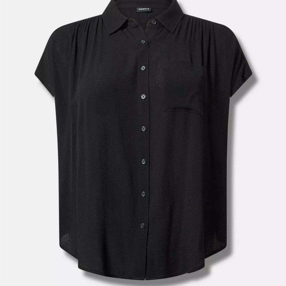 Torrid Women's Black Button-Up Top NWT size 3 Washable Gauze